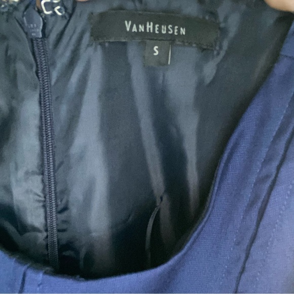 VanHeusen tailored formal or work wear dress in Navy - Picture 6 of 6
